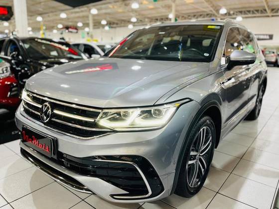 VOLKSWAGEN TIGUAN 2.0 300 TSI GASOLINA ALLSPACE R-LINE AUTOMÁTICO VOLKSWAGEN TIGUAN 2.0 300 TSI GASOLINA ALLSPACE R-LINE AUTOMÁTICO